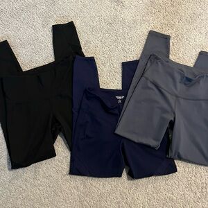 Women’s Old Navy Active Leggings Bundle Size Small Black Navy Gray Lot of 3